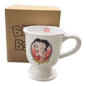 2006 Betty Boop MC/Hearst Boop Oop-A-Doop Lips 12oz. Footed Pedestal Mug NEW NIB
